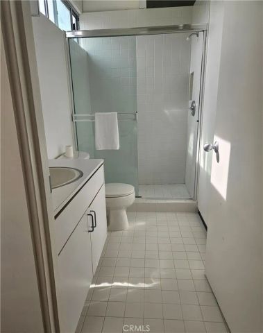 12217 Dorothy Street, Los Angeles, CA 90049