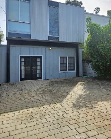 12217 Dorothy Street, Los Angeles, CA 90049