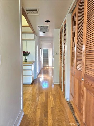12217 Dorothy Street, Los Angeles, CA 90049