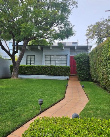 12217 Dorothy Street, Los Angeles, CA 90049