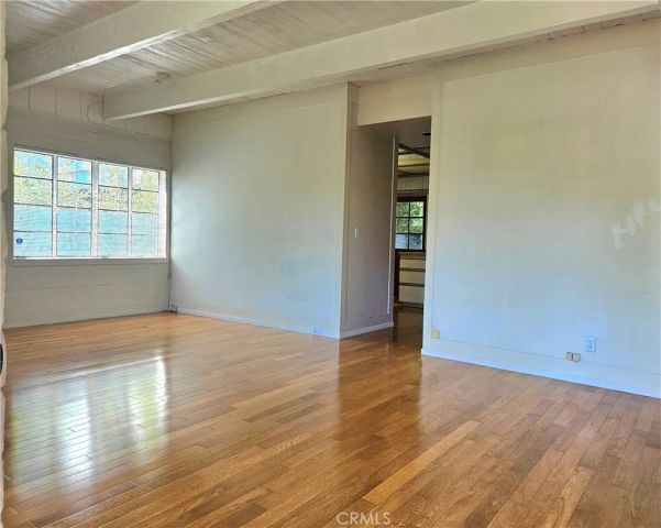 12217 Dorothy Street, Los Angeles, CA 90049