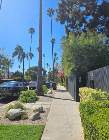 12217 Dorothy Street, Los Angeles, CA 90049