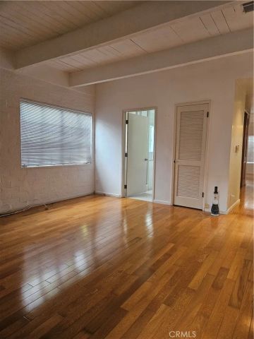 12217 Dorothy Street, Los Angeles, CA 90049