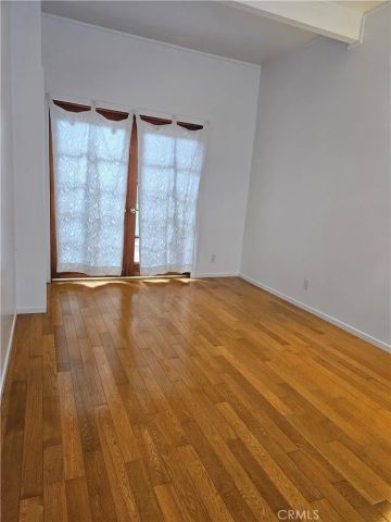 12217 Dorothy Street, Los Angeles, CA 90049