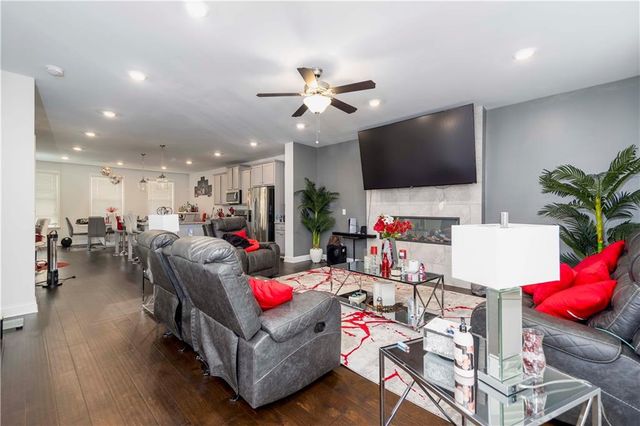 2345 Tarben Drive, Snellville, GA 30078