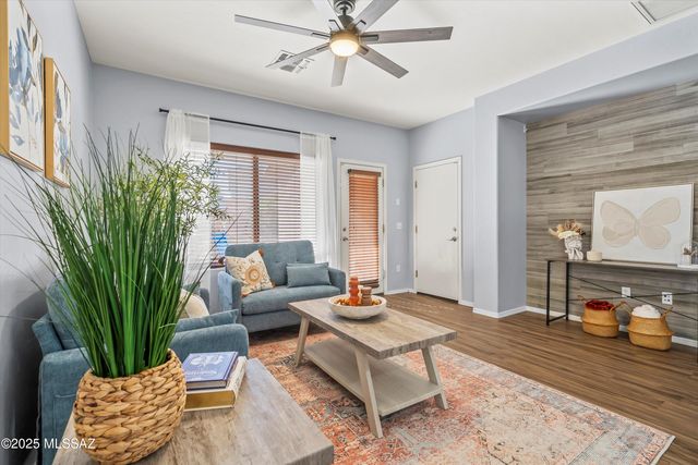 255 W Calle Cajeta, Sahuarita, AZ 85629