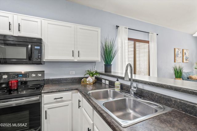 255 W Calle Cajeta, Sahuarita, AZ 85629