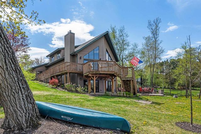 W5542 Oxbow Trail, Princeton, WI 54968