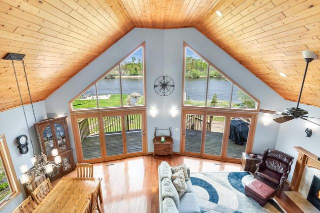W5542 Oxbow Trail, Princeton, WI 54968