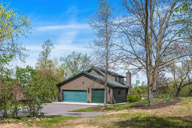 W5542 Oxbow Trail, Princeton, WI 54968