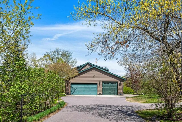 W5542 Oxbow Trail, Princeton, WI 54968