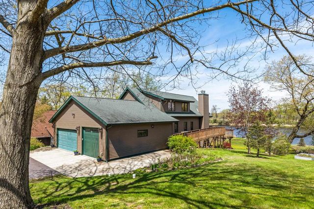 W5542 Oxbow Trail, Princeton, WI 54968