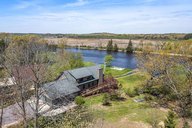 W5542 Oxbow Trail, Princeton, WI 54968