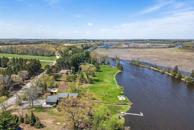 W5542 Oxbow Trail, Princeton, WI 54968