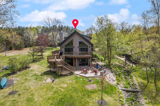 W5542 Oxbow Trail, Princeton, WI 54968