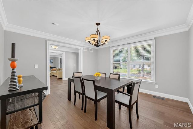 2024 Meadowbrook Way Drive, Chesterfield, MO 63017