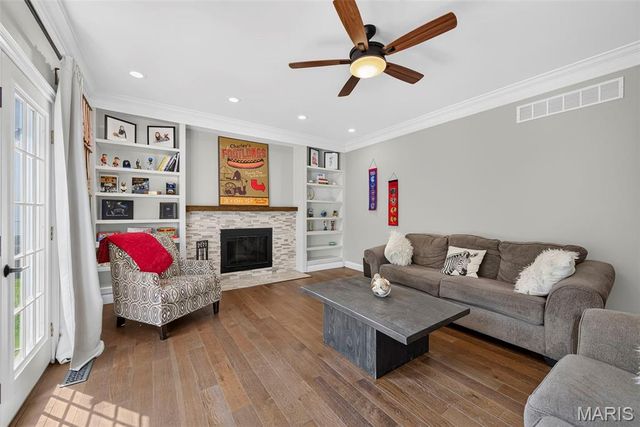 2024 Meadowbrook Way Drive, Chesterfield, MO 63017