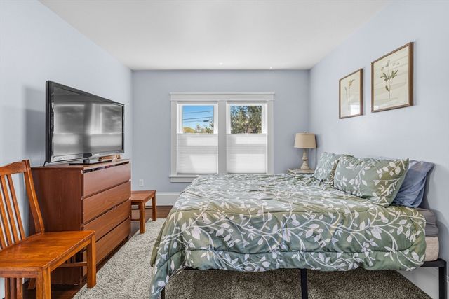 372 Buffinton St, Somerset, MA 02726