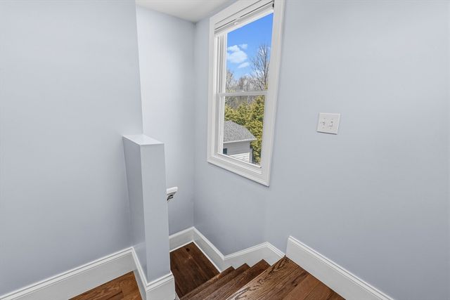 372 Buffinton St, Somerset, MA 02726