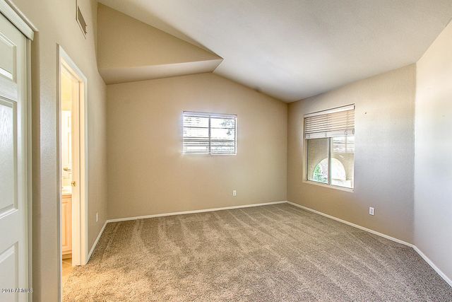 5951 W PARK Avenue, Chandler, AZ 85226