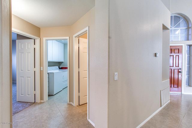 5951 W PARK Avenue, Chandler, AZ 85226