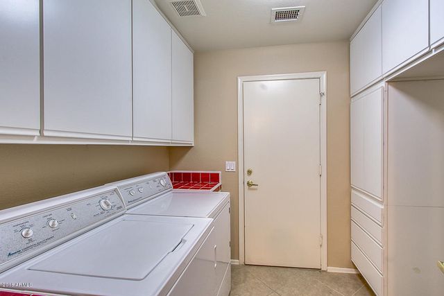 5951 W PARK Avenue, Chandler, AZ 85226