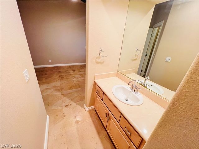 7408 Silver Palm Avenue, Las Vegas, NV 89117