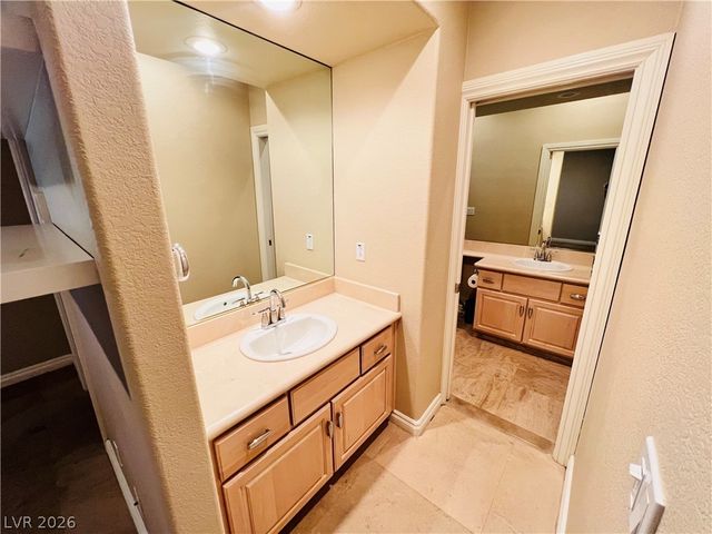 7408 Silver Palm Avenue, Las Vegas, NV 89117