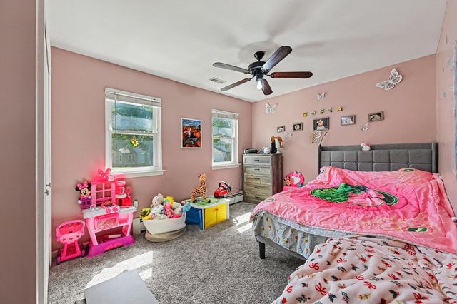 1560 Chanticlair Circle, Wixom, MI 48393