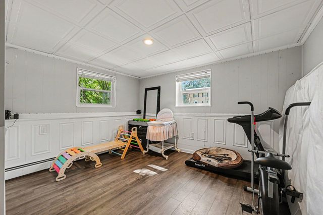 1560 Chanticlair Circle, Wixom, MI 48393
