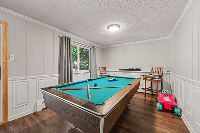 1560 Chanticlair Circle, Wixom, MI 48393
