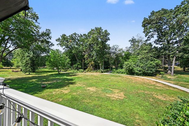 1560 Chanticlair Circle, Wixom, MI 48393