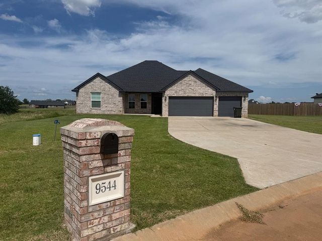 9544 Monterey Drive, Edmond, OK 73025