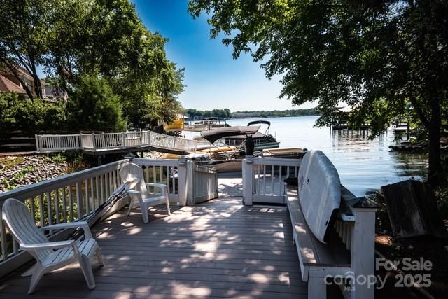 21216 Norman Shores Drive, Cornelius, NC 28031