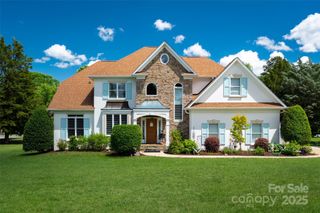 21216 Norman Shores Drive, Cornelius, NC 28031