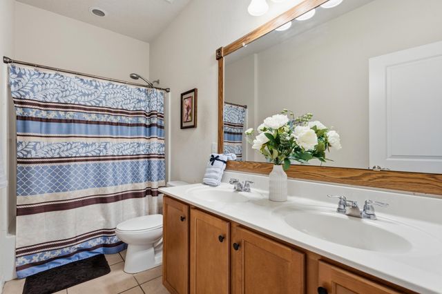 5048 Calle Espana NW, Albuquerque, NM 87120