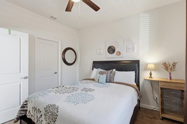 5048 Calle Espana NW, Albuquerque, NM 87120