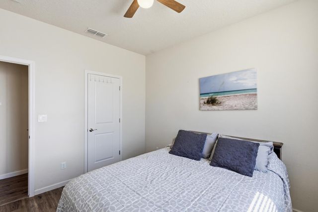 5048 Calle Espana NW, Albuquerque, NM 87120