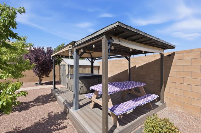 5048 Calle Espana NW, Albuquerque, NM 87120