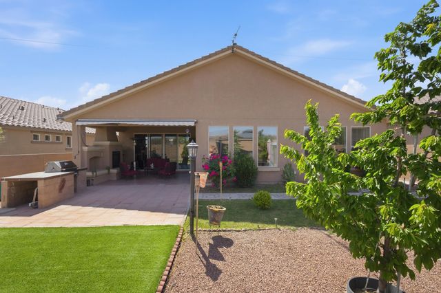 5048 Calle Espana NW, Albuquerque, NM 87120