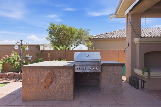 5048 Calle Espana NW, Albuquerque, NM 87120