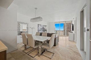 485 Brickell Ave 2009, Miami, FL 33131