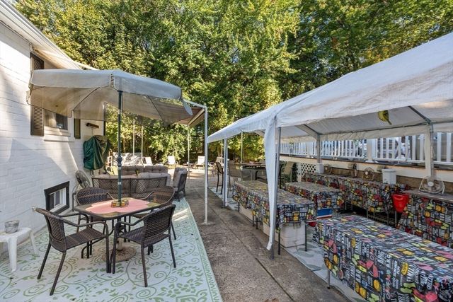 42 Walnut St, Saugus, MA 01906