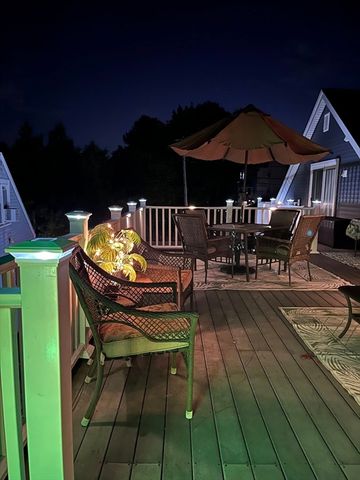 42 Walnut St, Saugus, MA 01906