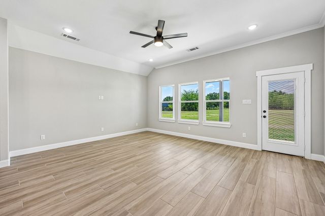 592 VZ County Road 2430, Mabank, TX 75147