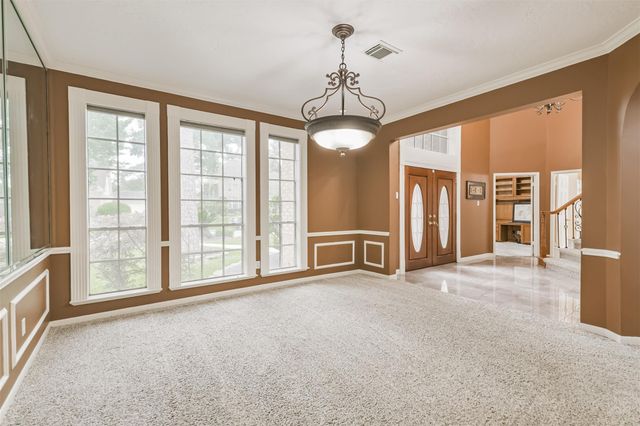 19718 Powerscourt Drive, Humble, TX 77346