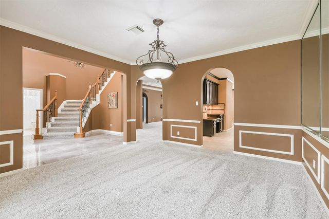 19718 Powerscourt Drive, Humble, TX 77346