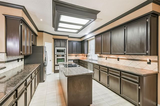 19718 Powerscourt Drive, Humble, TX 77346