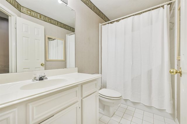 19718 Powerscourt Drive, Humble, TX 77346