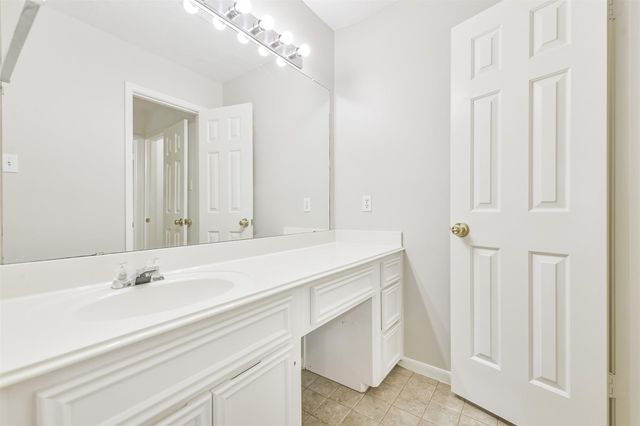 19718 Powerscourt Drive, Humble, TX 77346